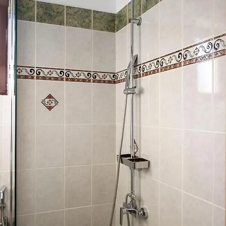 Rokani I At Center * Kalavryta