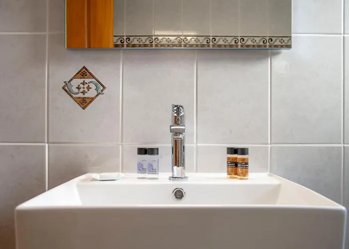 Rokani I At Center *