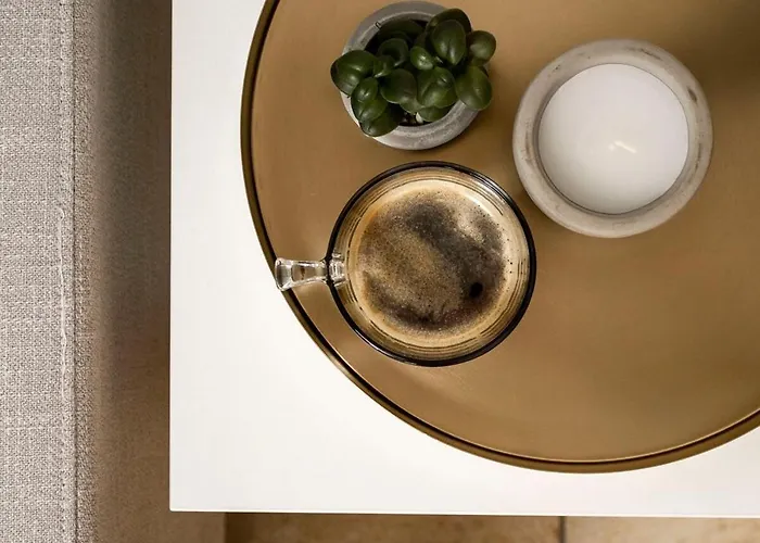 Rokani I At Center 아파트 칼라브리타